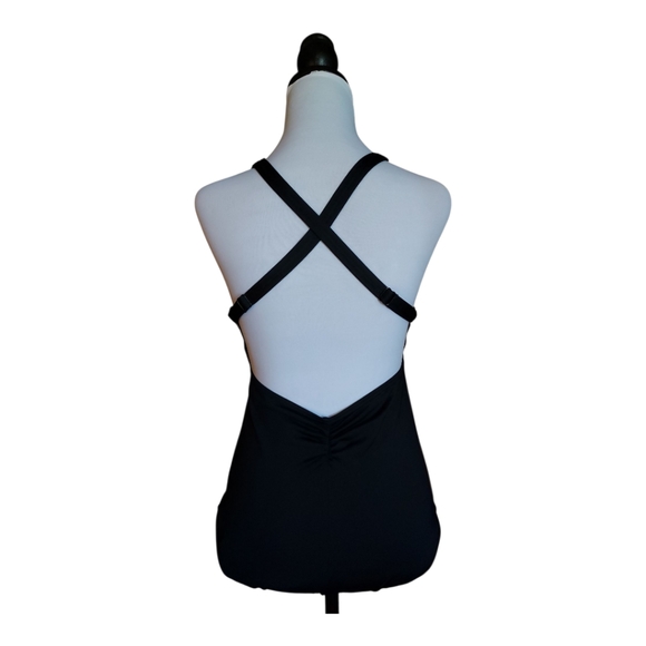 Carmen Marc Valvo Swimsuit - Picture 3 of 8